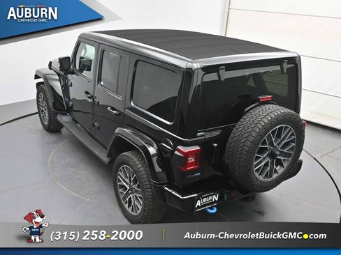 Used 2024 Jeep Wrangler High Altitude AWD/4WD image 30