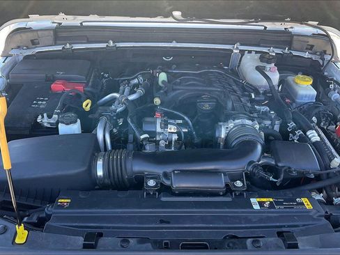 Certified 2023 Jeep Wrangler Unlimited Sahara image 9