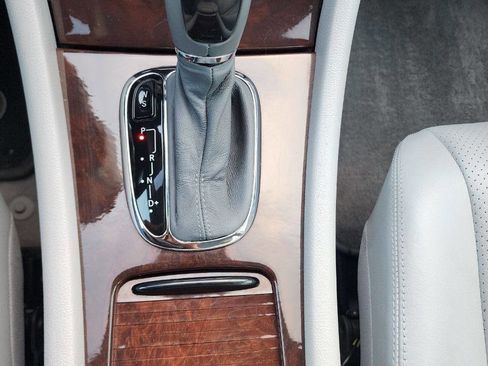 Used 2001 Mercedes-Benz C 320 Sedan image 37