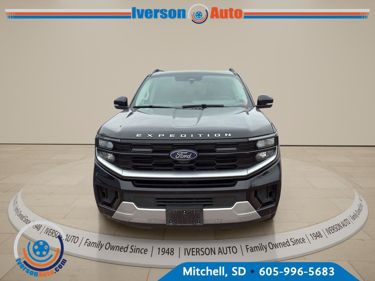 Used 2025 Ford Expedition Max Platinum AWD/4WD image 3
