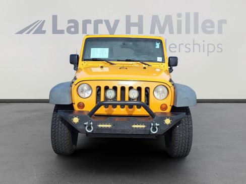 Used 2012 Jeep Wrangler Unlimited Sport image 8