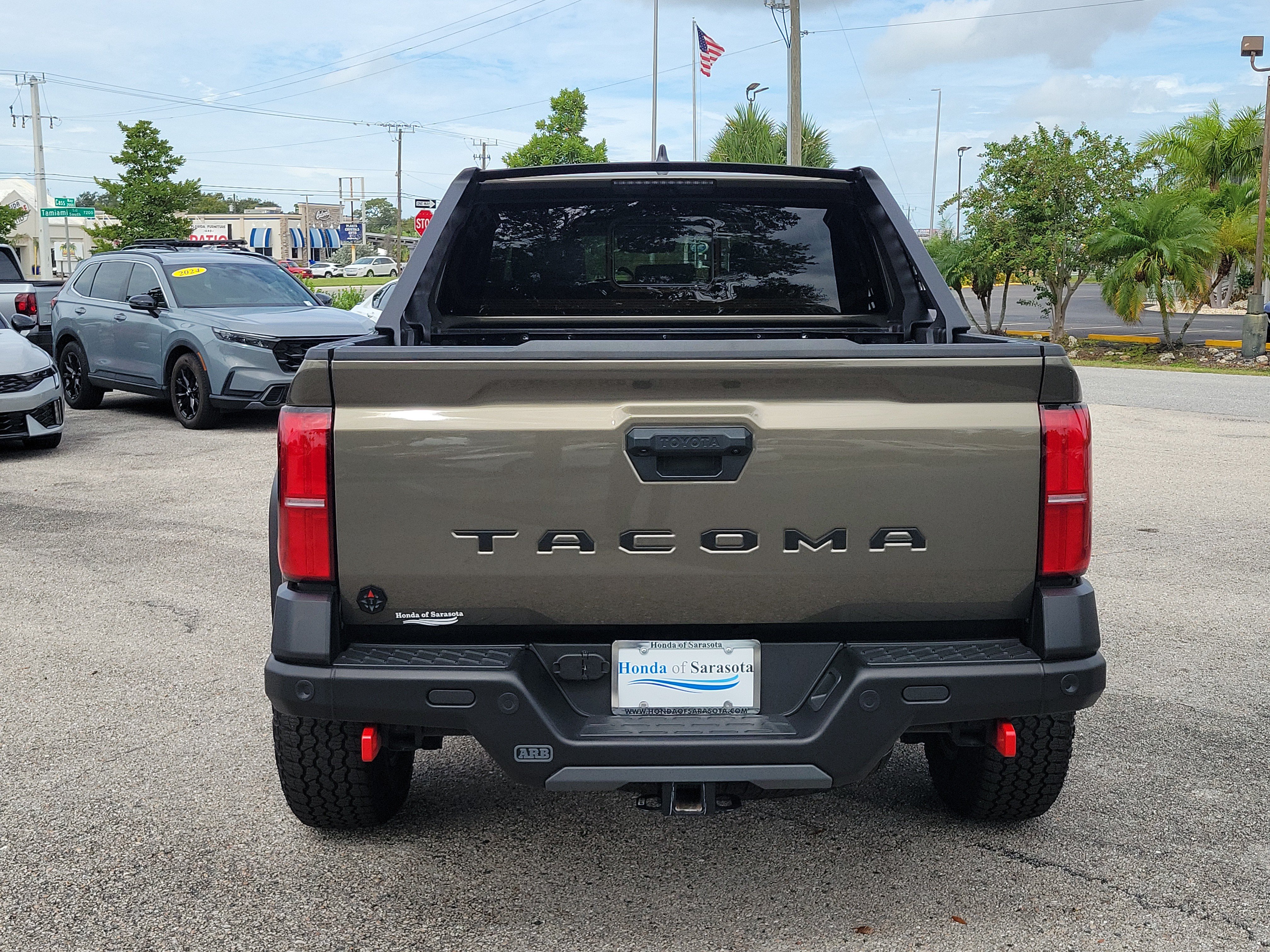 Used 2025 Toyota Tacoma 4x4 Double Cab Hybrid image 6