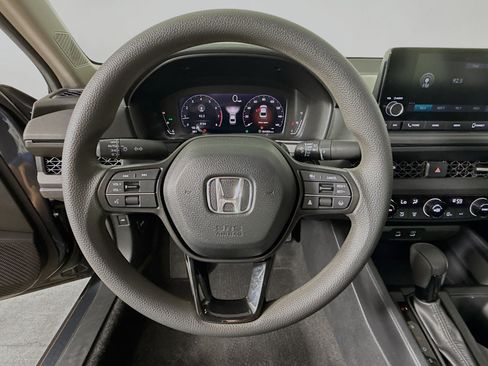 Certified 2023 Honda Accord EX image 9