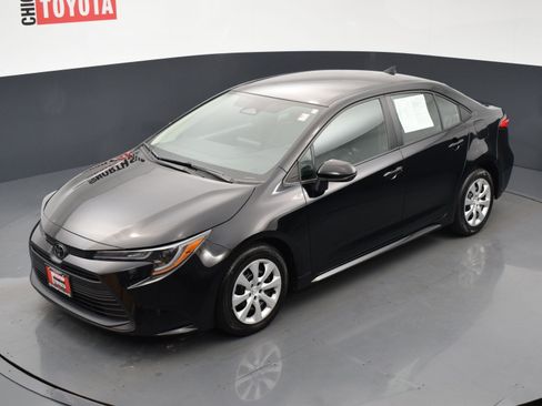 Used 2023 Toyota Corolla LE image 23