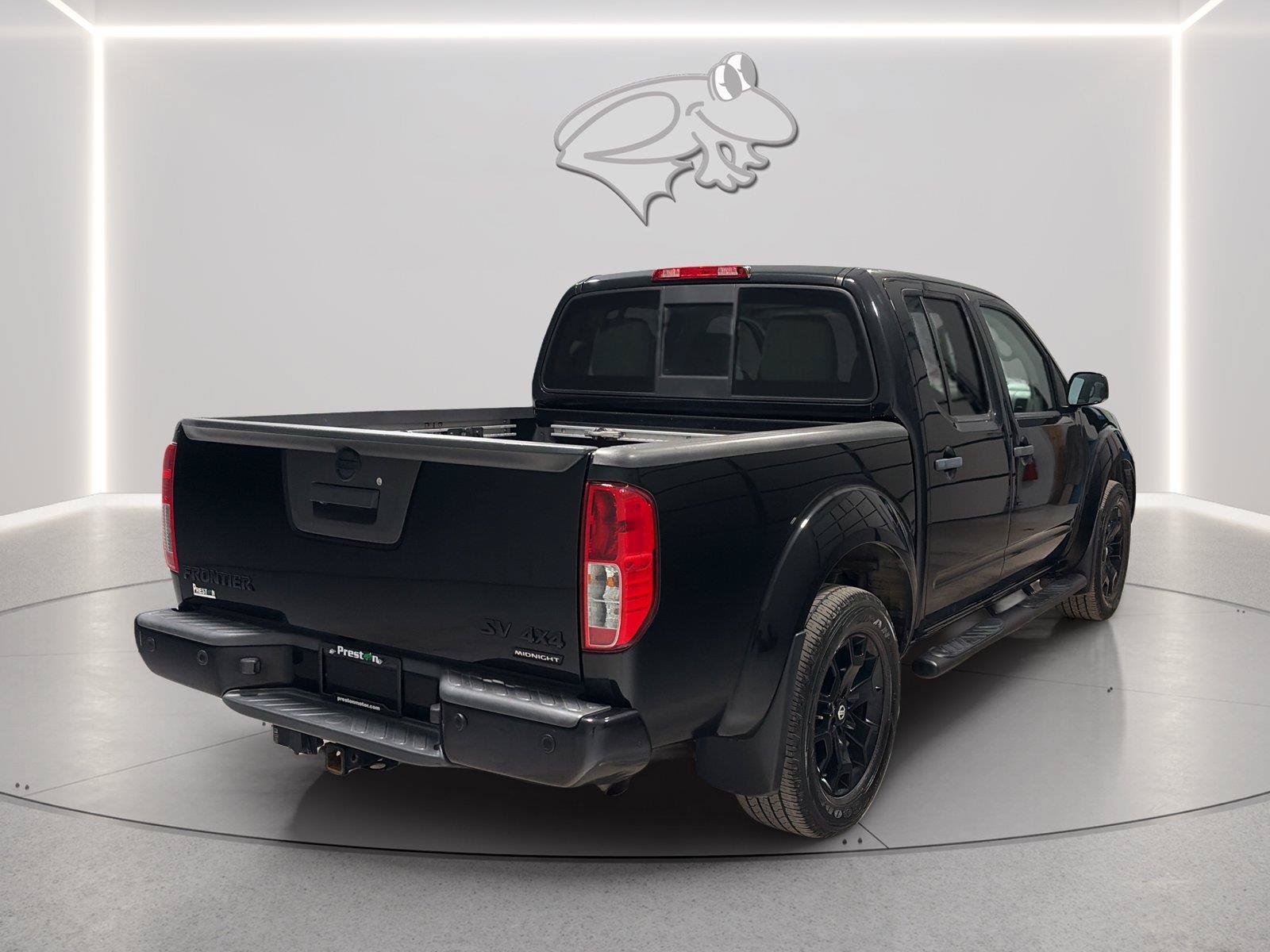 Used 2021 Nissan Frontier SV w/ Midnight Edition Floor Mats AWD/4WD image 5