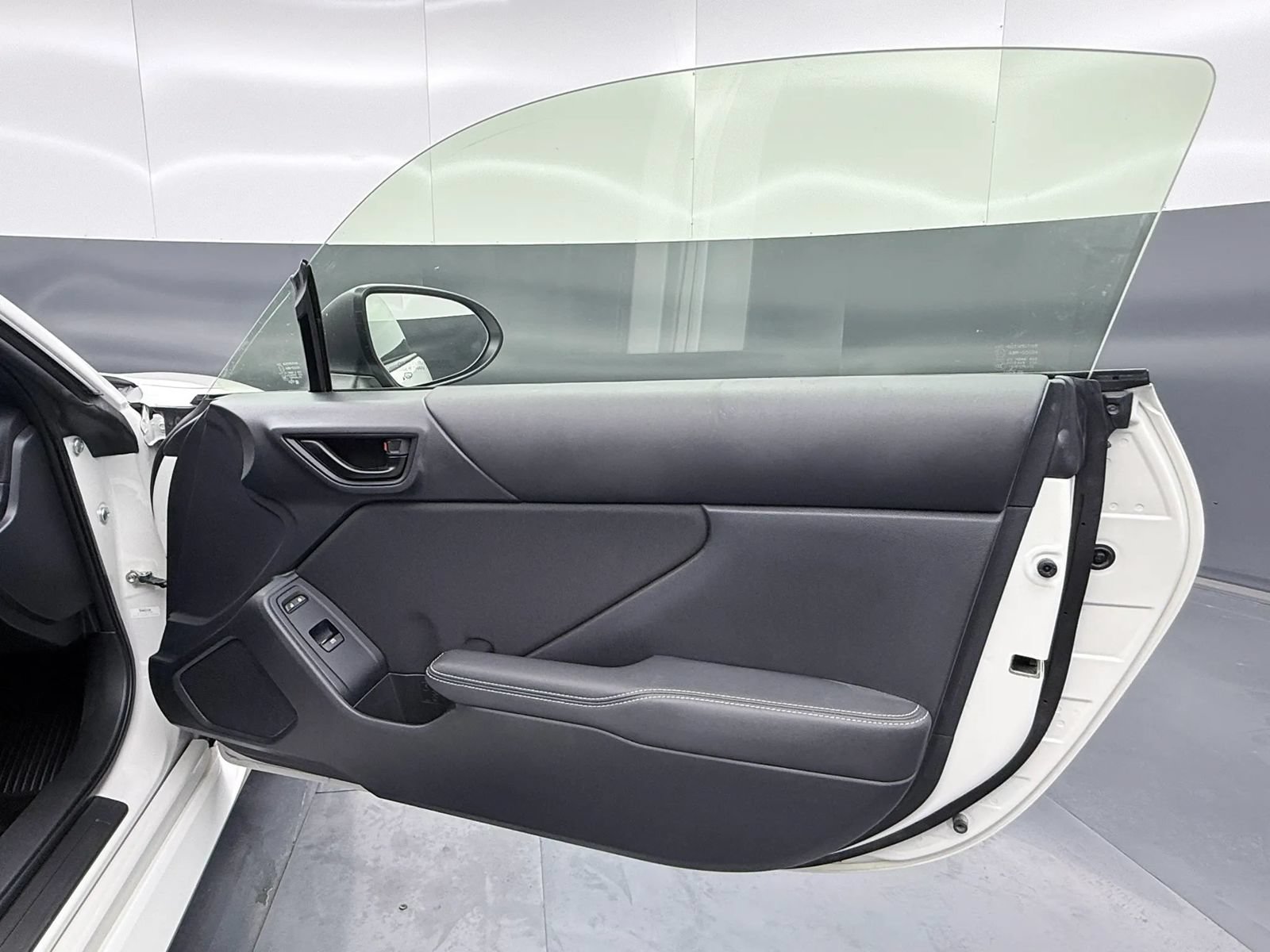 Used 2023 Toyota GR86 RWD image 9