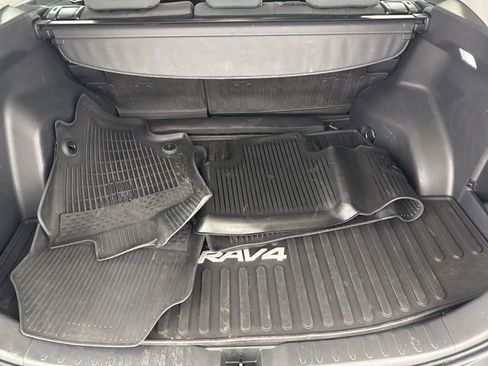 Used 2023 Toyota RAV4 XLE AWD/4WD image 27