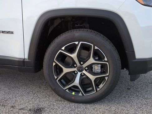 New 2026 Jeep Compass Limited AWD/4WD image 10