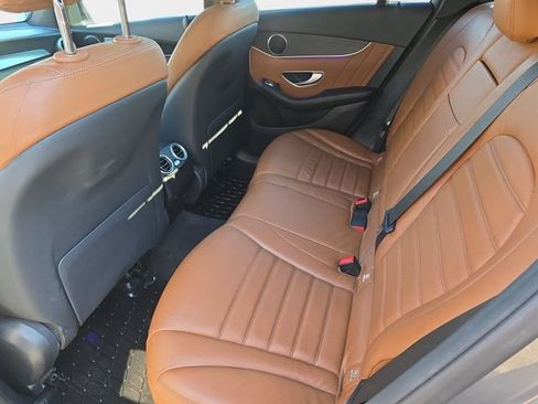 Used 2022 Mercedes-Benz GLC 300 4MATIC image 17