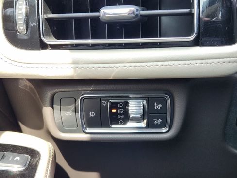 Used 2020 Lincoln Aviator Reserve w/ Equipment Group 202A AWD/4WD image 21