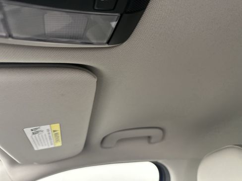 Used 2023 Kia Sorento S FWD image 13