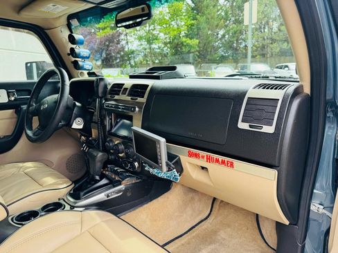 Used 2006 HUMMER H3 AWD/4WD image 12