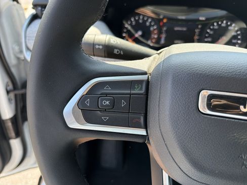 Used 2024 Jeep Compass Latitude AWD/4WD image 24