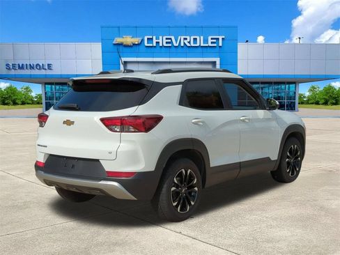 Used 2023 Chevrolet TrailBlazer LT w/ Convenience Package FWD image 4
