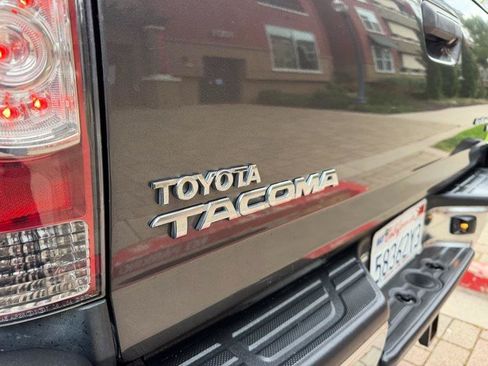 Used 2013 Toyota Tacoma PreRunner w/ TRD Off-Road Pkg RWD image 42