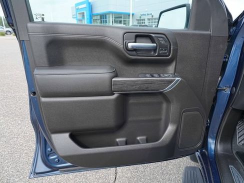 Used 2021 Chevrolet Silverado 1500 LTZ w/ Safety Package II AWD/4WD image 28