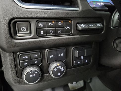 Used 2023 Chevrolet Tahoe Premier w/ Advanced Technology Package AWD/4WD image 14