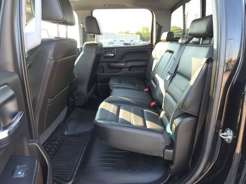 Used 2018 GMC Sierra 2500 Denali w/ Duramax Plus Package AWD/4WD image 14