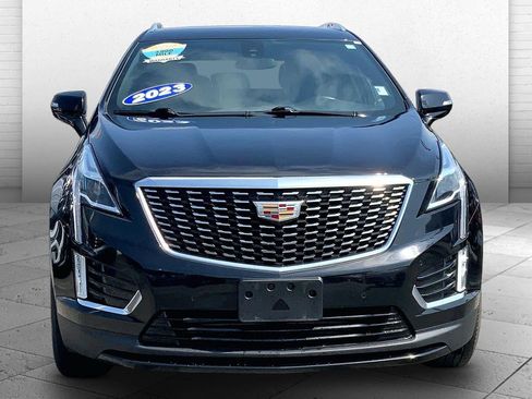Used 2023 Cadillac XT5 Luxury FWD image 2