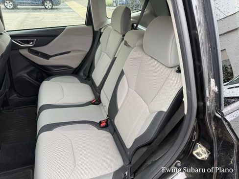 Used 2020 Subaru Forester Premium image 7