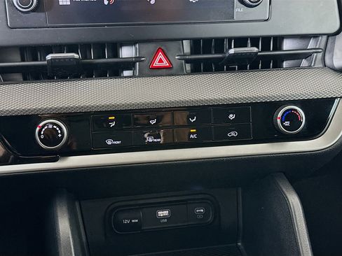 Used 2024 Kia Sportage LX image 22