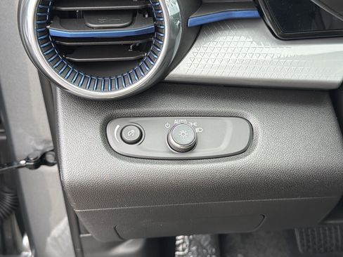 New 2026 Chevrolet Trax LT w/ Driver Confidence Package image 16