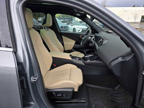 Used 2025 BMW X3 xDrive30i w/ Premium Package AWD/4WD image 12