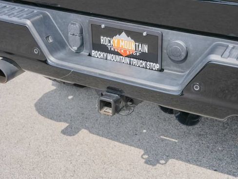 Used 2021 Chevrolet Silverado 1500 LT Trail Boss w/ Convenience Package II AWD/4WD image 9