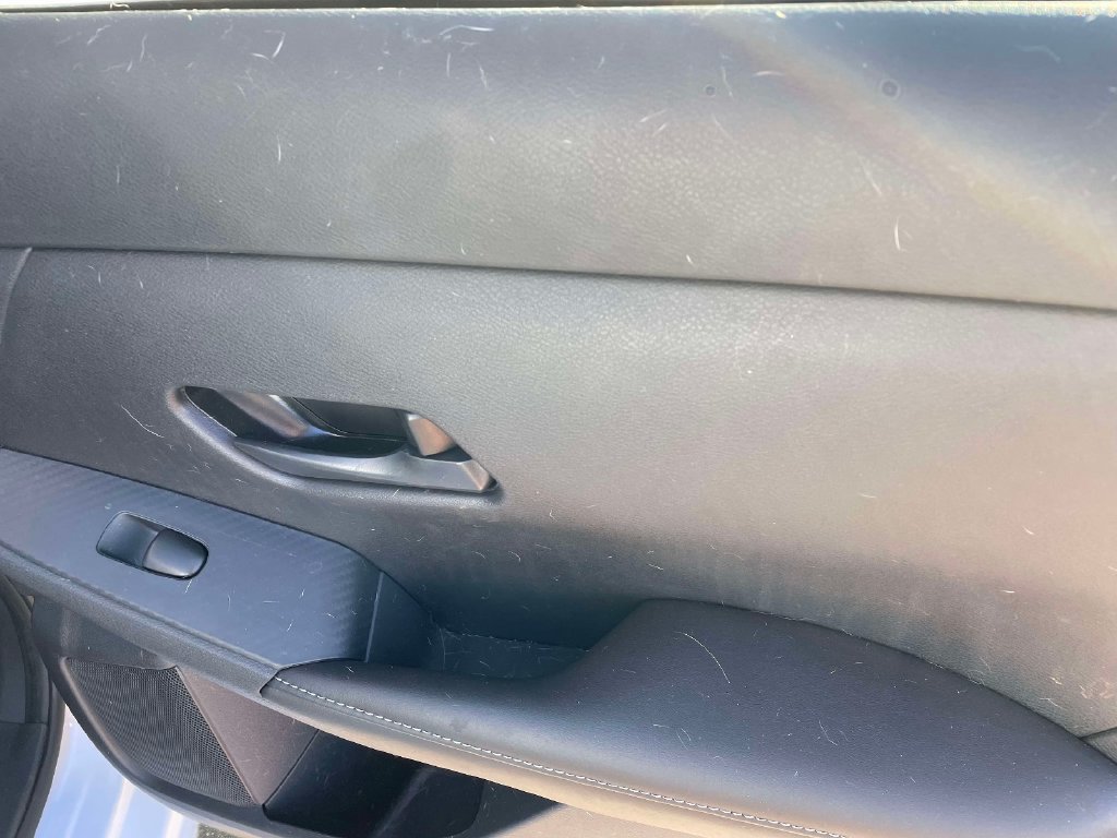 Used 2025 Nissan Sentra SV FWD image 11