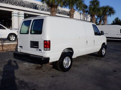 Used 2014 Ford E-250 and Econoline 250 w/ Commercial Cargo Van Package image 8