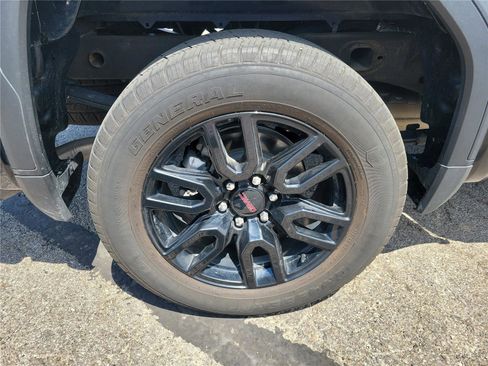 Used 2024 GMC Sierra 1500 Elevation AWD/4WD image 5