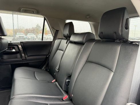Used 2021 Toyota 4Runner TRD Off-Road Premium AWD/4WD image 29