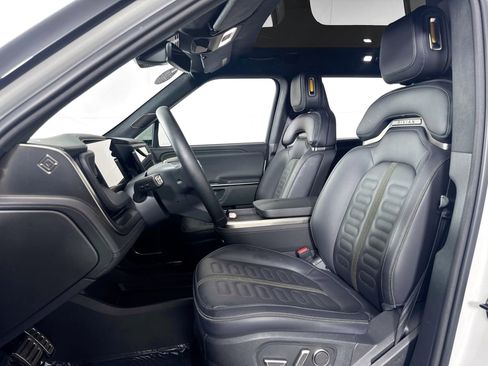 Used 2024 Rivian R1S Adventure image 25