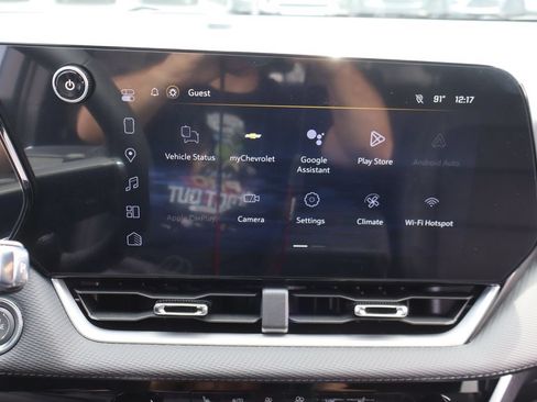 New 2026 Chevrolet Equinox LT w/ Convenience Package II AWD/4WD image 12
