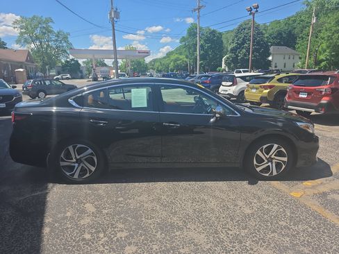 Used 2021 Subaru Legacy Touring XT AWD/4WD image 4