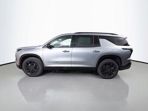 New 2026 Chevrolet Traverse RS w/ LPO, Floor Liner Package AWD/4WD image 8