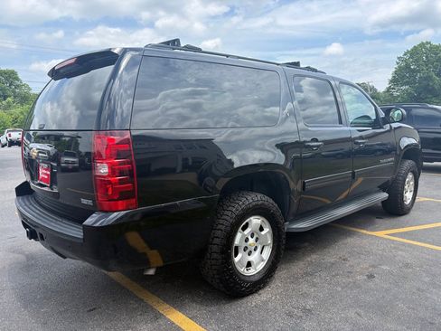 Used 2010 Chevrolet Suburban LT AWD/4WD image 6