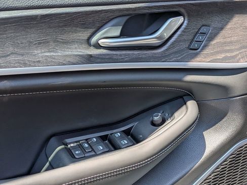 New 2026 Jeep Grand Cherokee L Limited AWD/4WD image 11