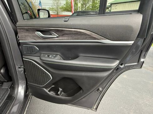 Used 2024 Jeep Grand Cherokee Limited 4xe w/ Luxury Tech Group II image 26