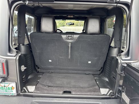 Used 2018 Jeep Wrangler Sport AWD/4WD image 20