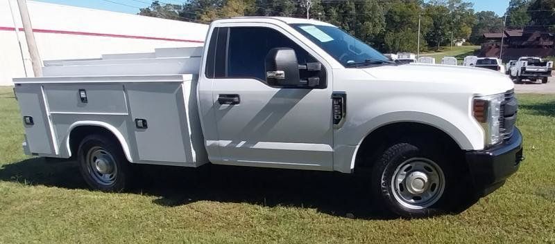 Used 2018 Ford F250 XL w/ Power Equipment Group RWD image 2