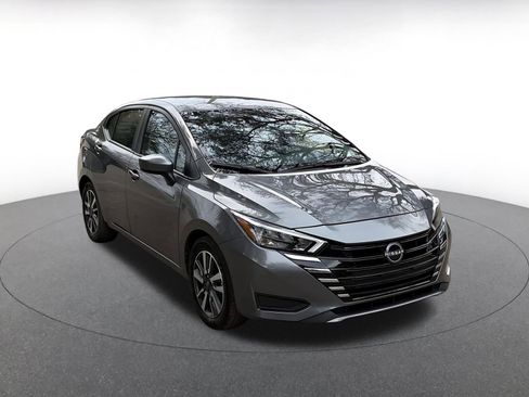 Used 2025 Nissan Versa SV FWD image 1