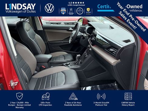 Certified 2022 Volkswagen Taos SEL w/ Panoramic Sunroof Package image 13