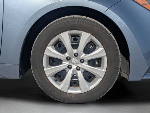 Used 2024 Toyota Corolla LE FWD image 29