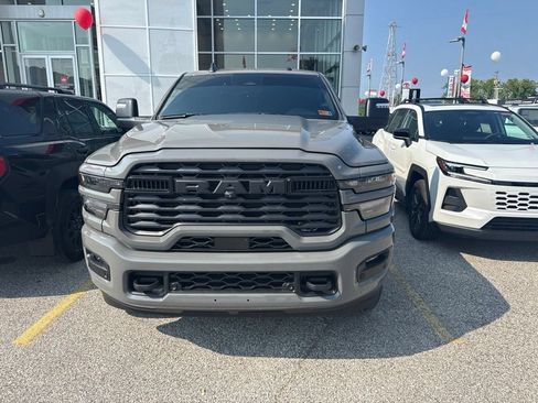Used 2025 RAM 2500 Big Horn AWD/4WD image 2