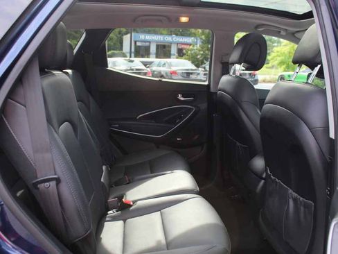 Used 2017 Hyundai Santa Fe Sport FWD image 30