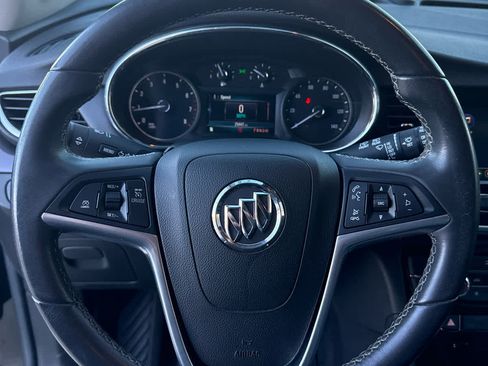 Used 2022 Buick Encore Preferred w/ Safety Package image 15