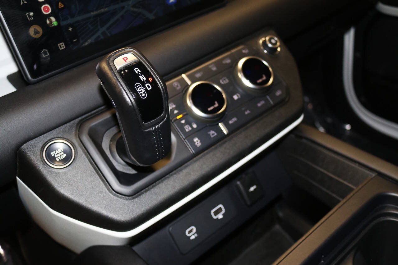 Used 2024 Land Rover Defender 110 S AWD/4WD image 52