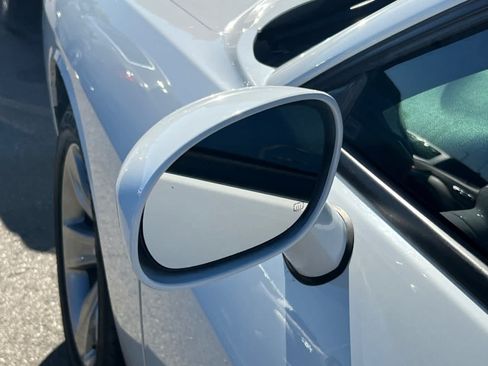 Used 2018 Dodge Challenger SXT RWD image 8