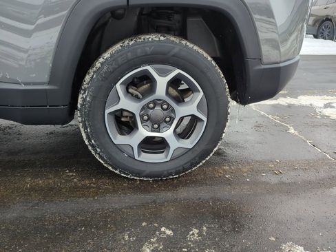 Used 2022 Jeep Compass Trailhawk w/ Trailhawk Elite Group image 14